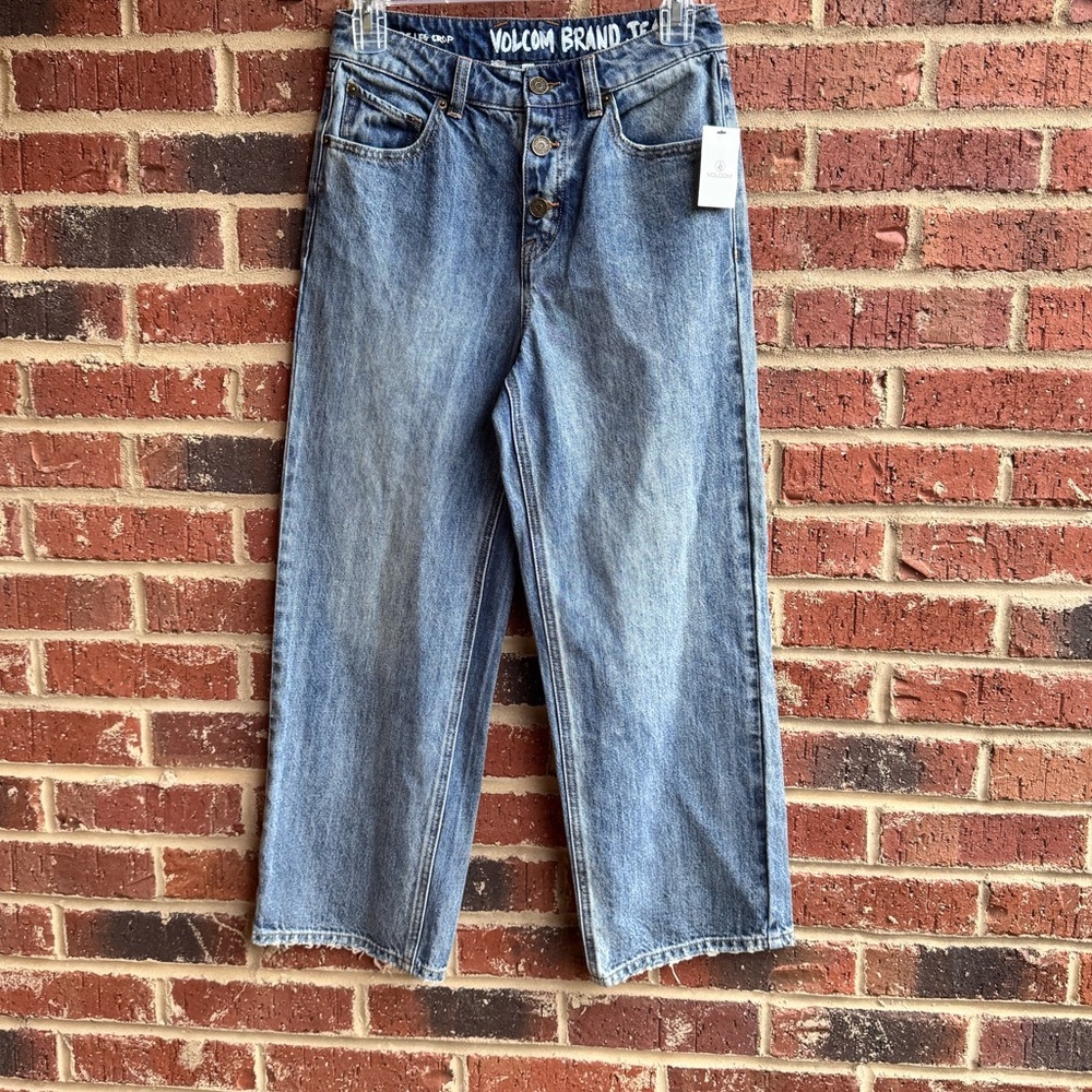 NWT VOLCOM Wide Leg Crop Jeans